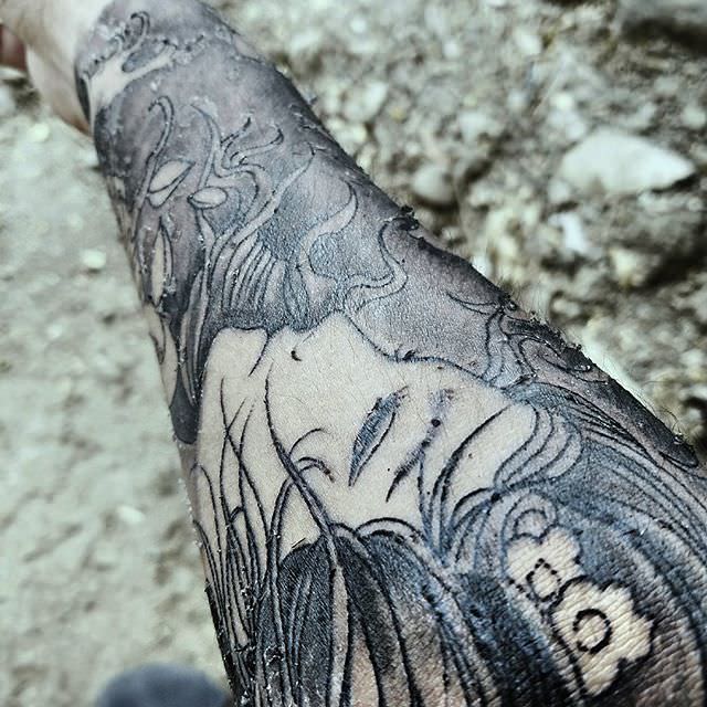 Peeling Tattoo