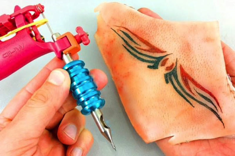 Hoe het tatoeëren het meest effectief te oefenen