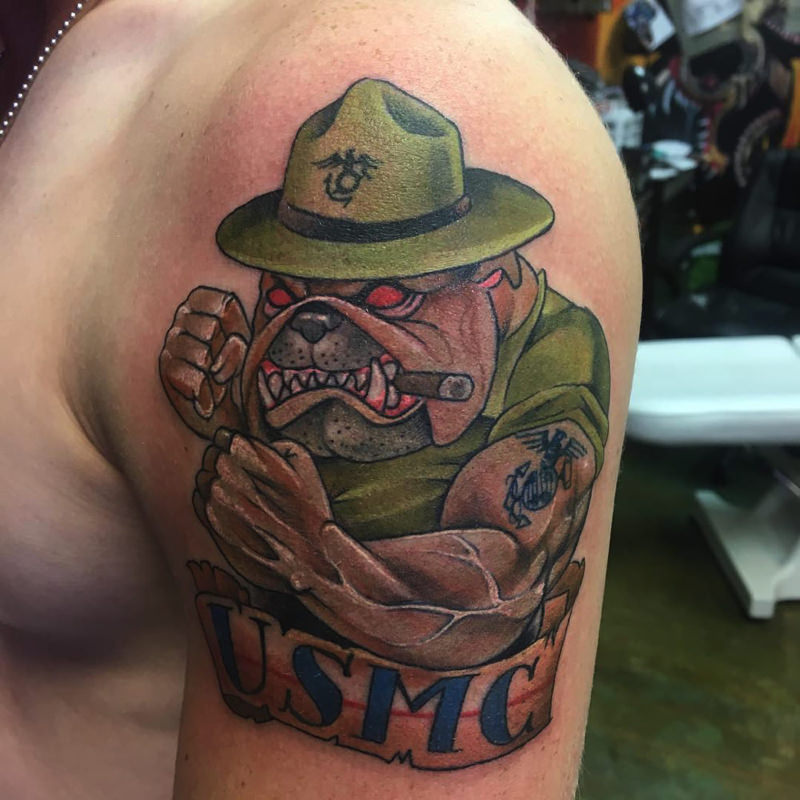 U.S. Marine Corps Tattoo Beleid en Voorschriften